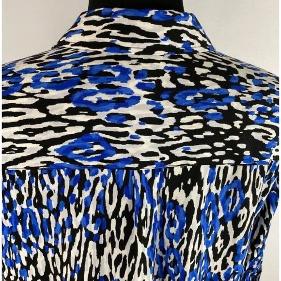 Talbots Nantucket Plus 3X Blue Animal Print Career Roll Tab Button Blouse - Picture 9 of 11
